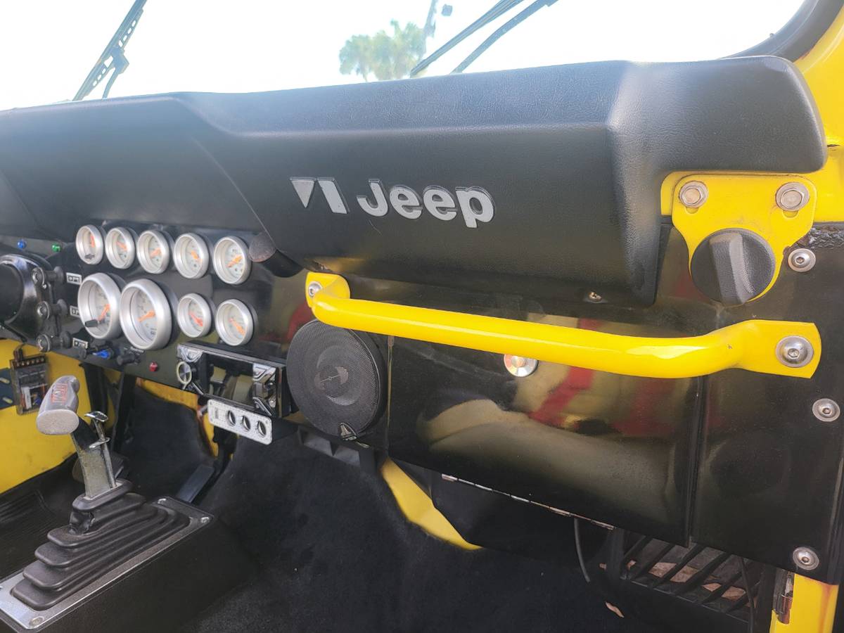 Jeep-Cj-7-1979-yellow-2-13