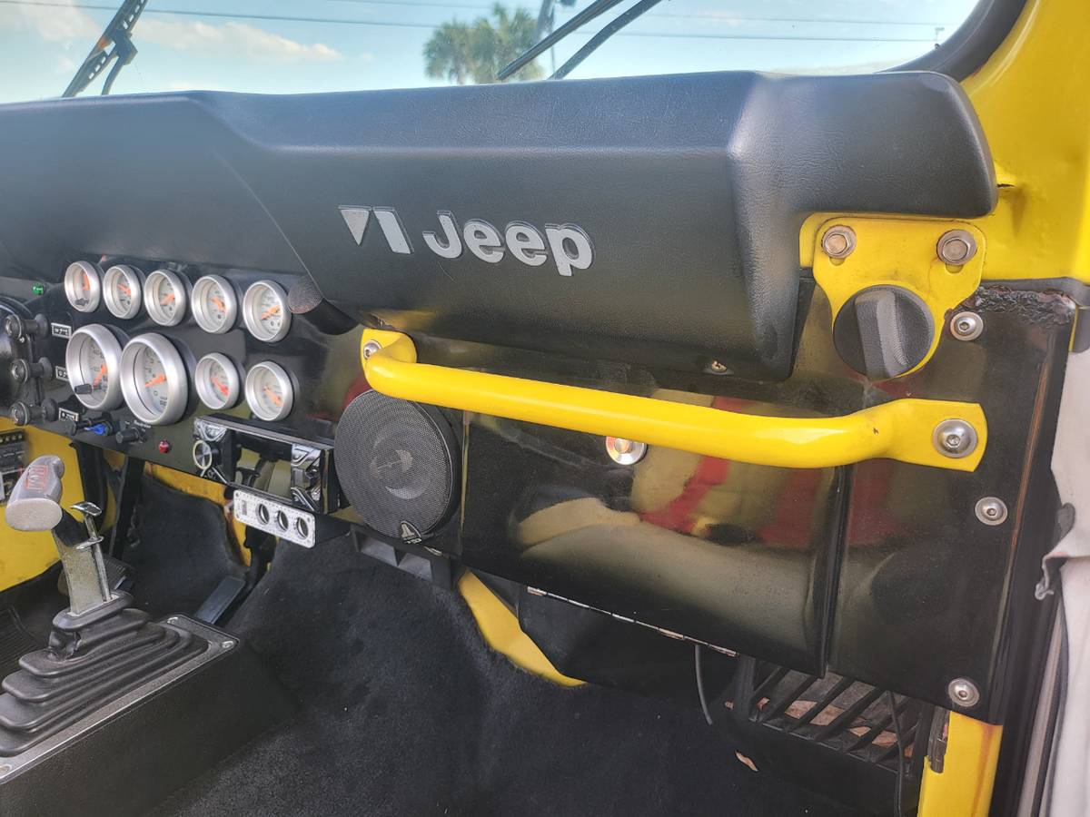 Jeep-Cj-7-1979-yellow-2-14