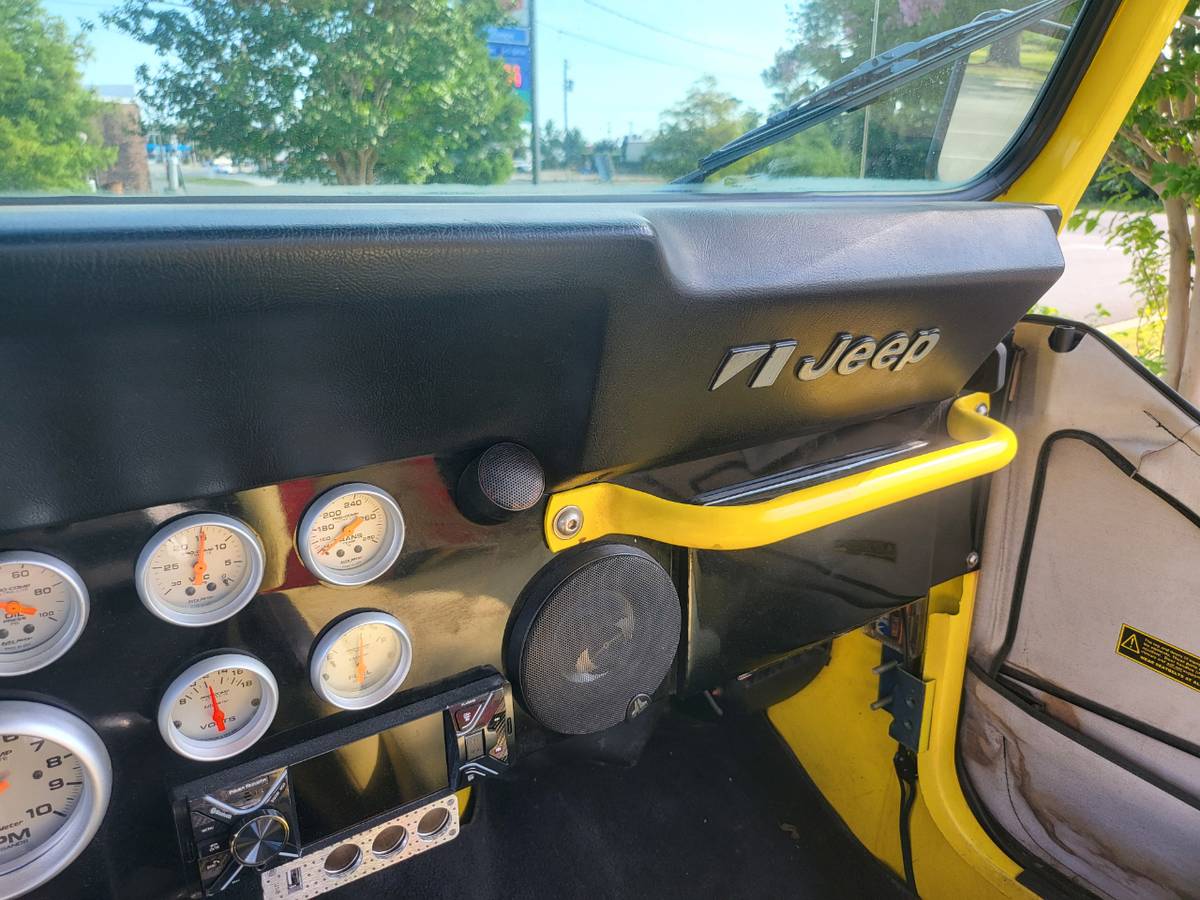 Jeep-Cj-7-1979-yellow-2-18