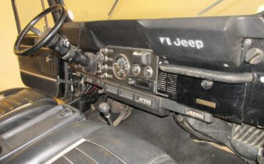 Jeep-Cj-7-1985-black-123919-5