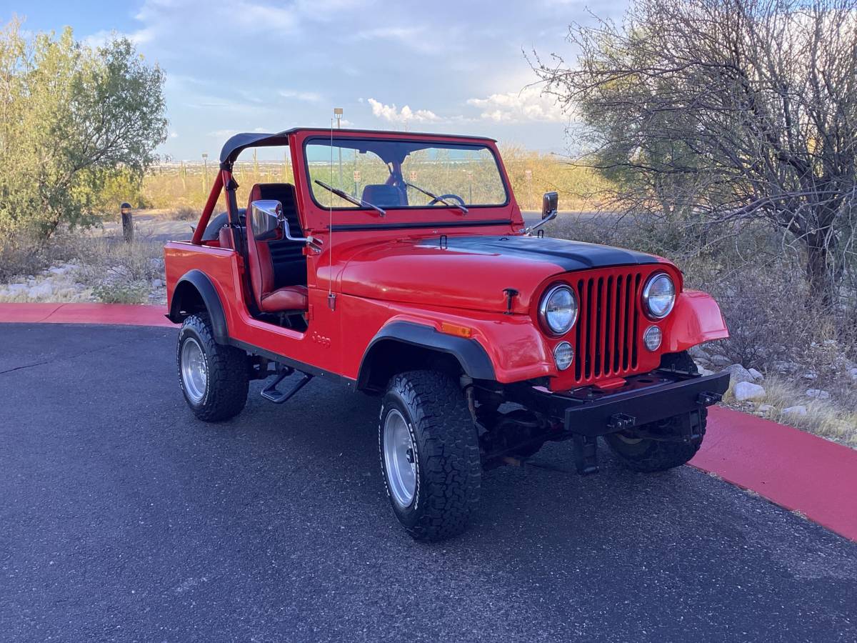 Jeep-Cj-7-open-body-with-extra-duty-suspension-1981-red-73598-3