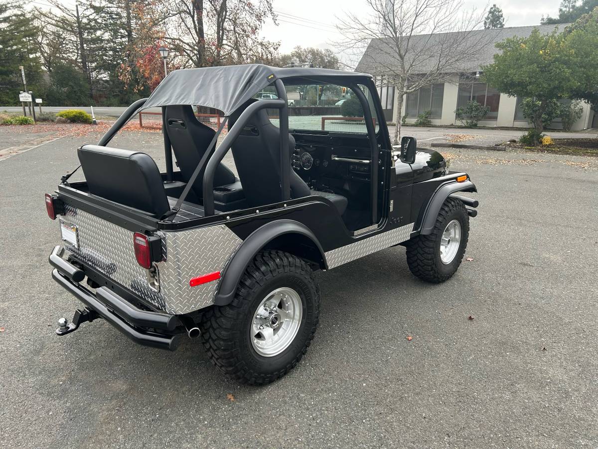 Jeep-Cj5-1980-black-2-1