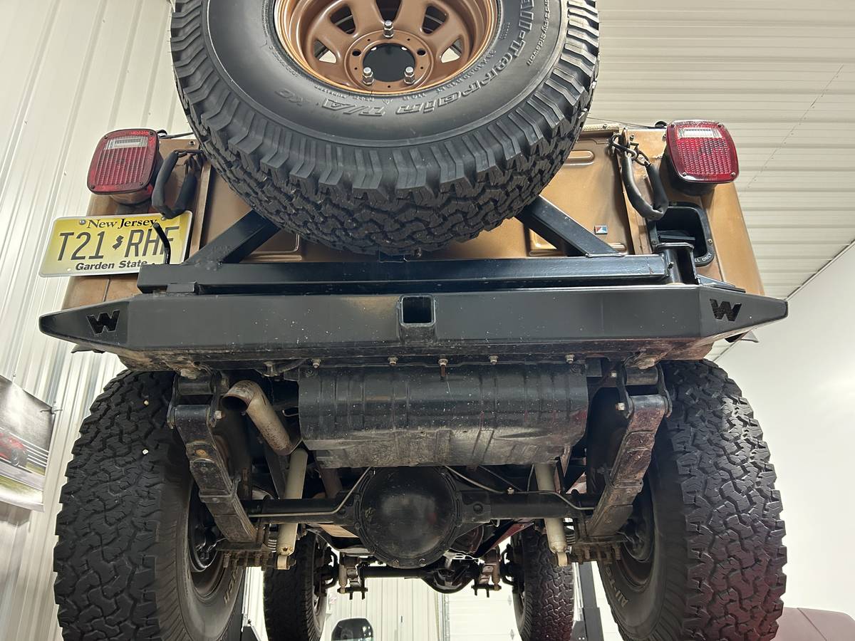 Jeep-Cj5-1980-brown-140013-11