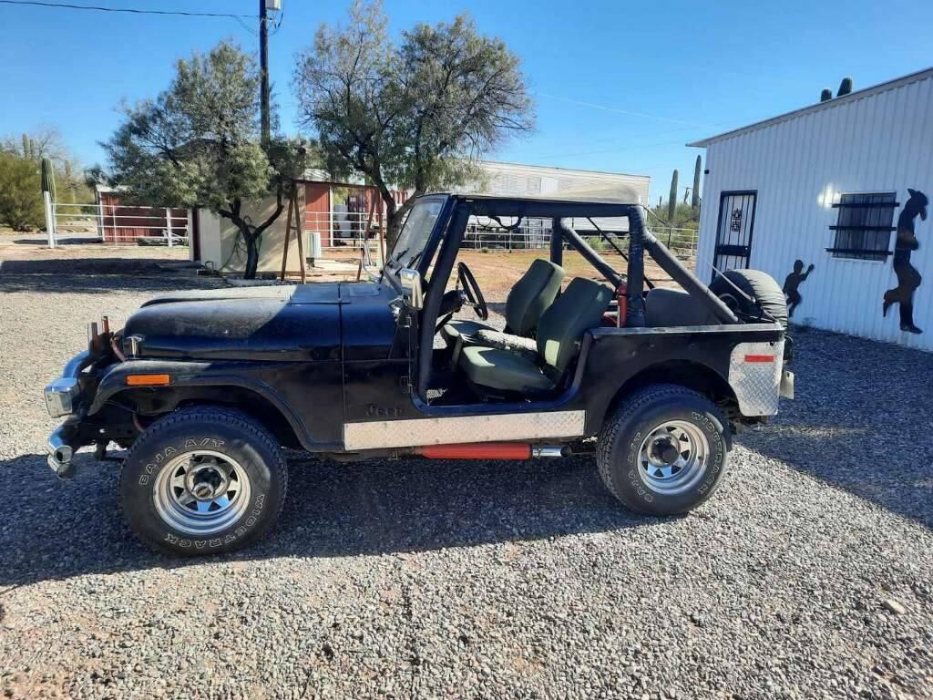 Jeep-Cj7-1978-black-11265-2