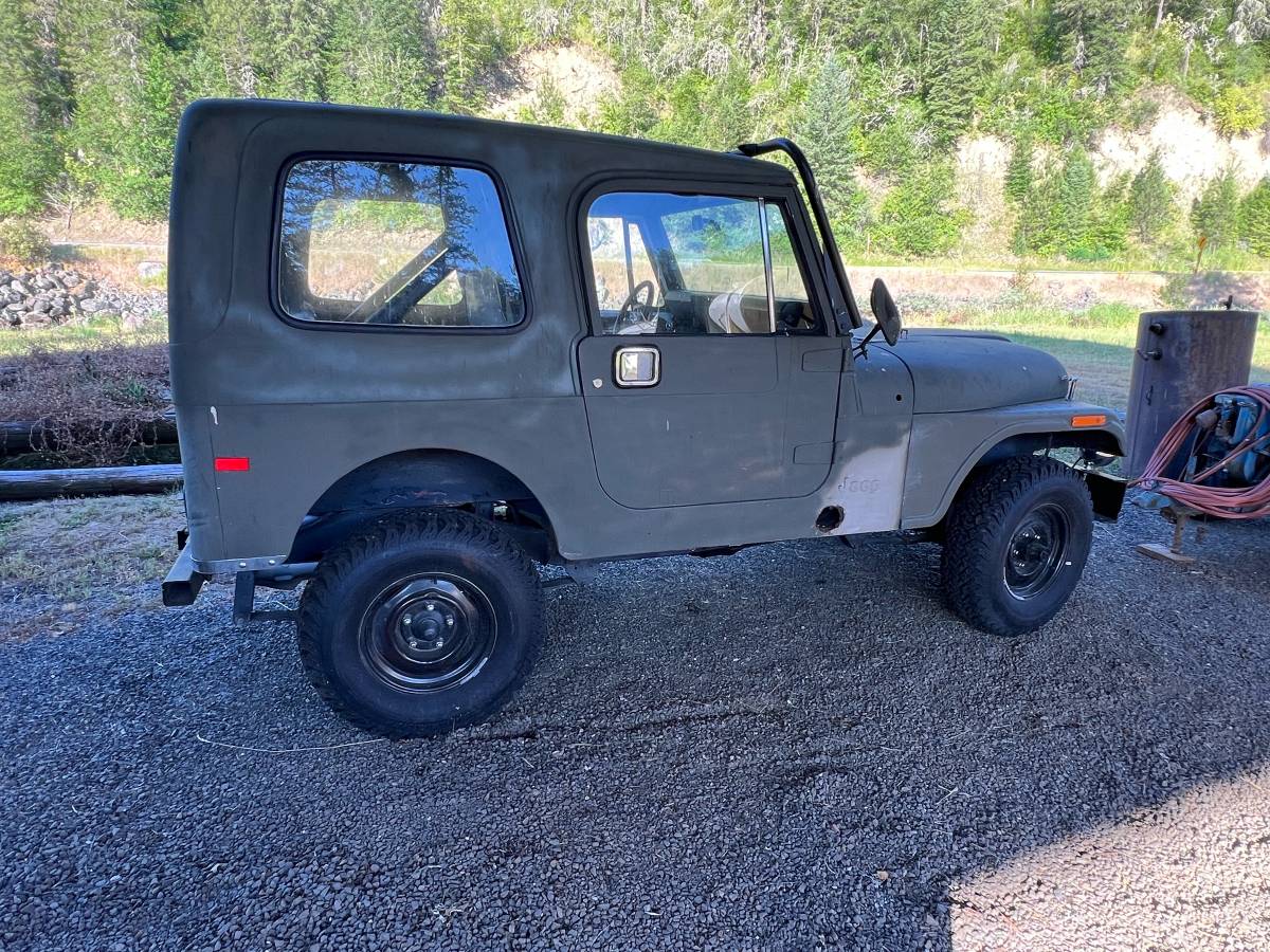 Jeep-Cj7-1981-green-160934-3