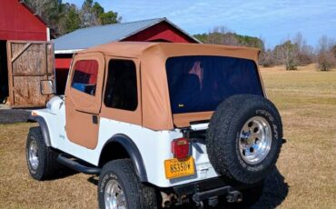 Jeep-Cj7-1983-white-128747-4