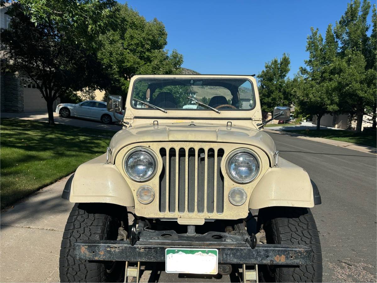 Jeep-Cj7-1984-brown-285756-2