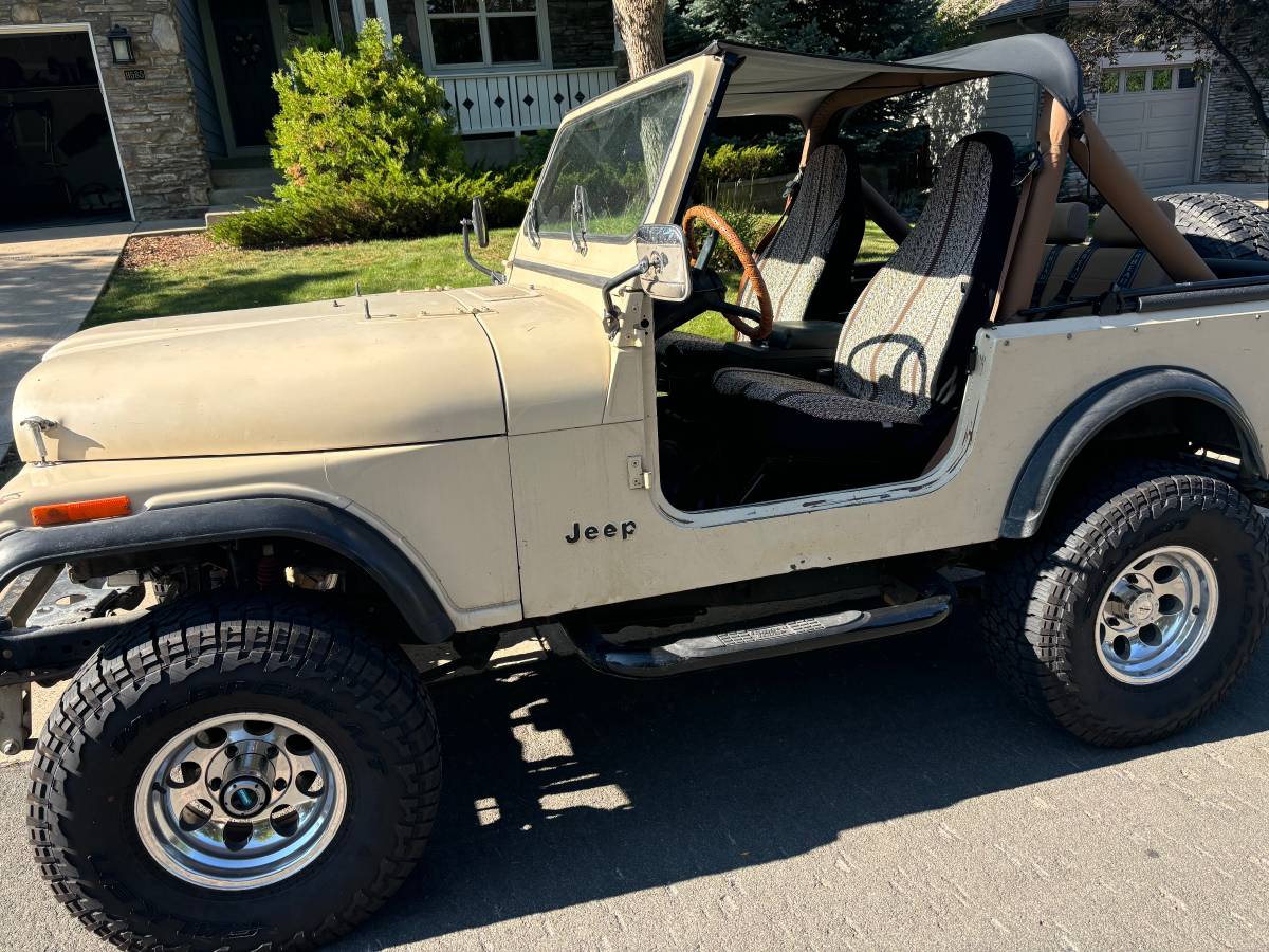 Jeep-Cj7-1984-brown-285756