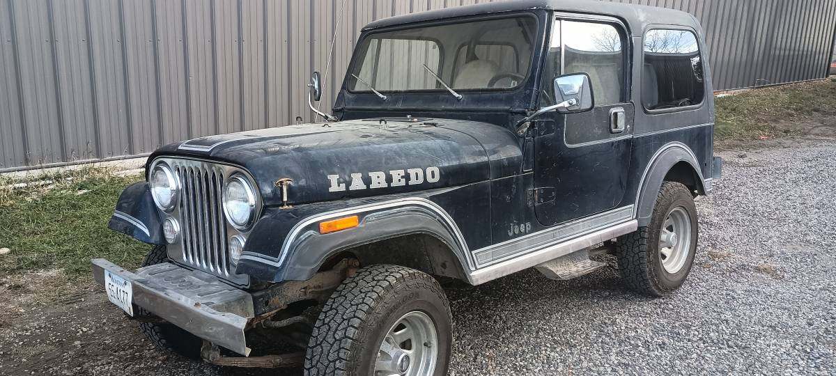 Jeep-Cj7-laredo-1981-60350-9