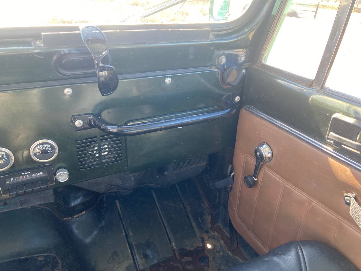 Jeep-Cj8-scrambler-1981-green-268760-1