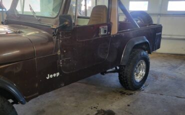 Jeep-Cj8-scrambler-1983-brown-32-10