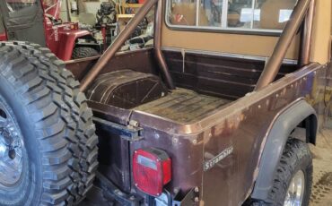 Jeep-Cj8-scrambler-1983-brown-32-9