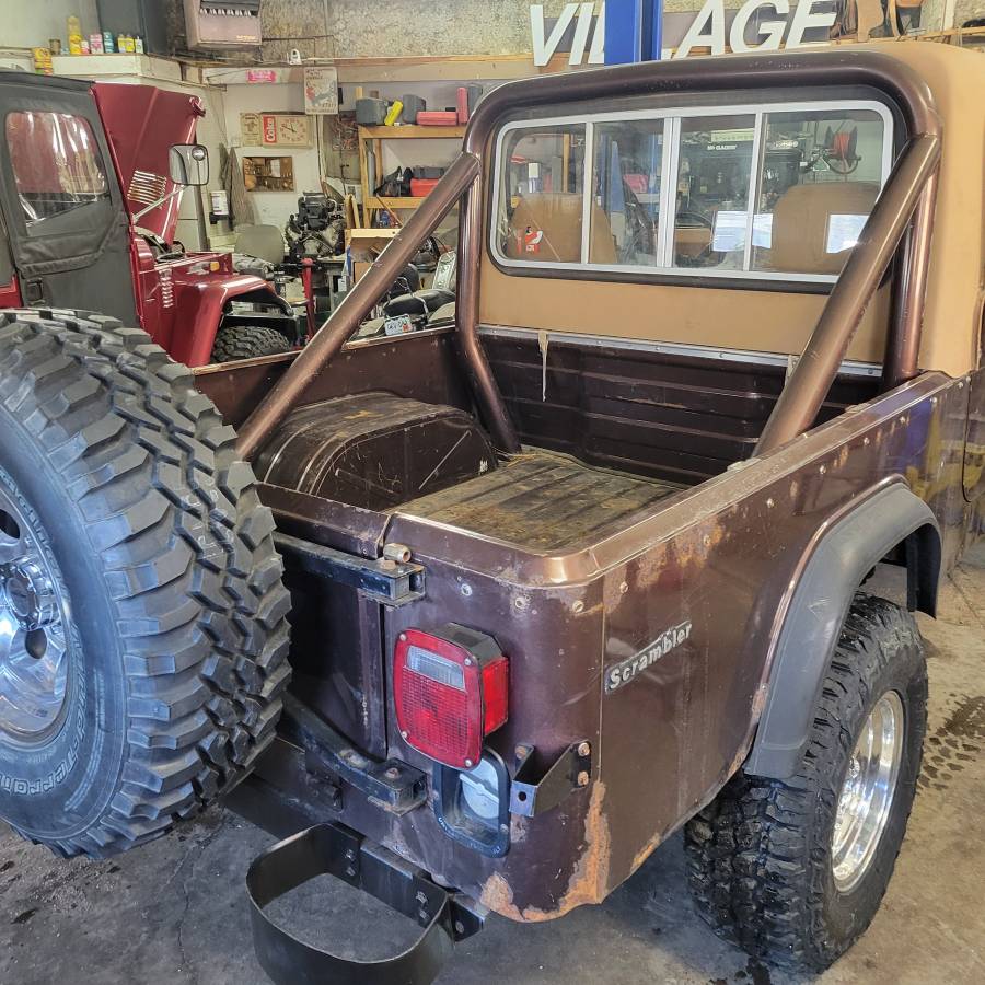 Jeep-Cj8-scrambler-1983-brown-32-9