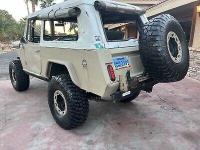 Jeep-Commando-1967-Brown-2931-9