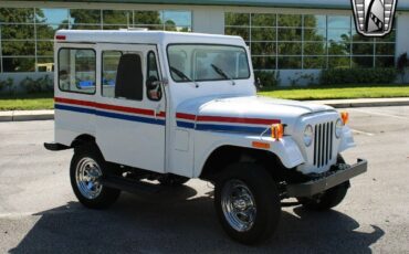 Jeep-DJ-Series-Cabriolet-1974-White-Gray-937-8