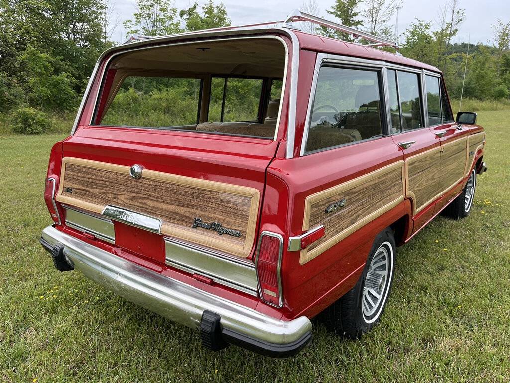 Jeep-Grand-wagoneer-1987-red-201168-2