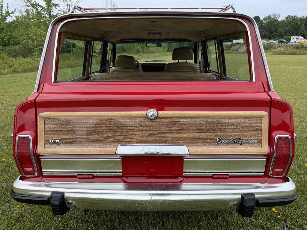 Jeep-Grand-wagoneer-1987-red-201168-3