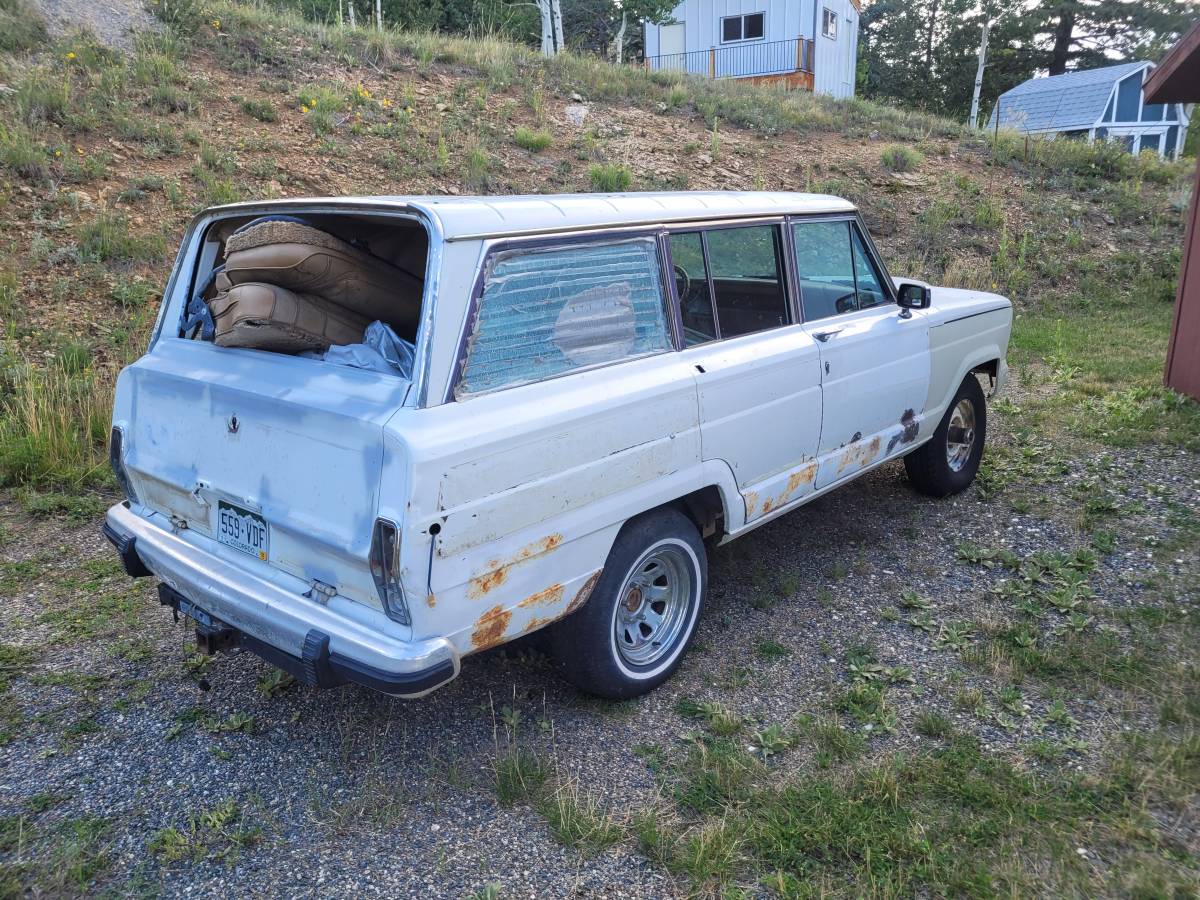 Jeep-Grand-wagoneer-1991-white-241401-3