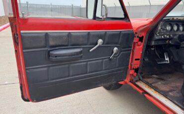 Jeep-J10-1975-Orange-Black-122862-25