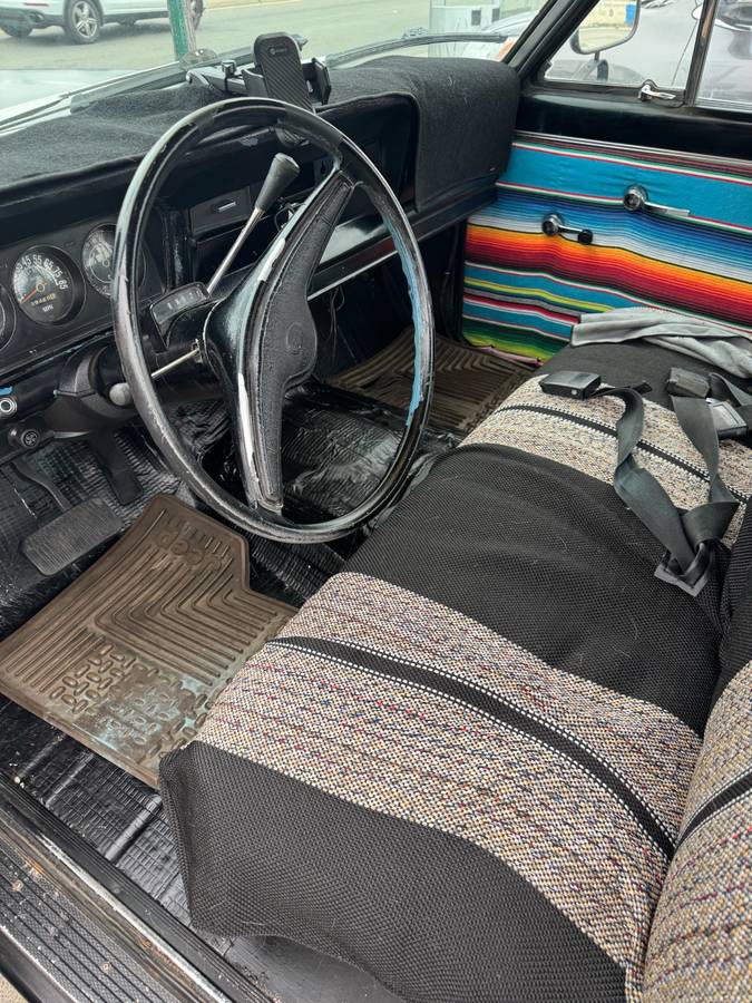 Jeep-J10-1975-black-138403-1