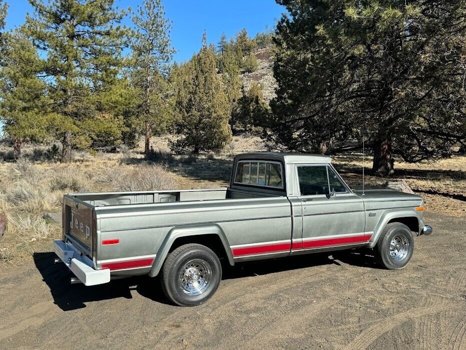 Jeep J10  1976 à vendre