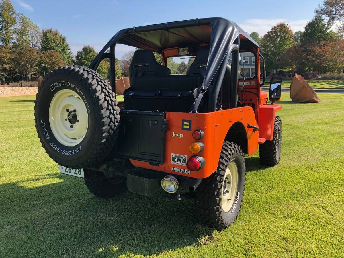 Jeep-J54-diesel-1981-orange-96560-4