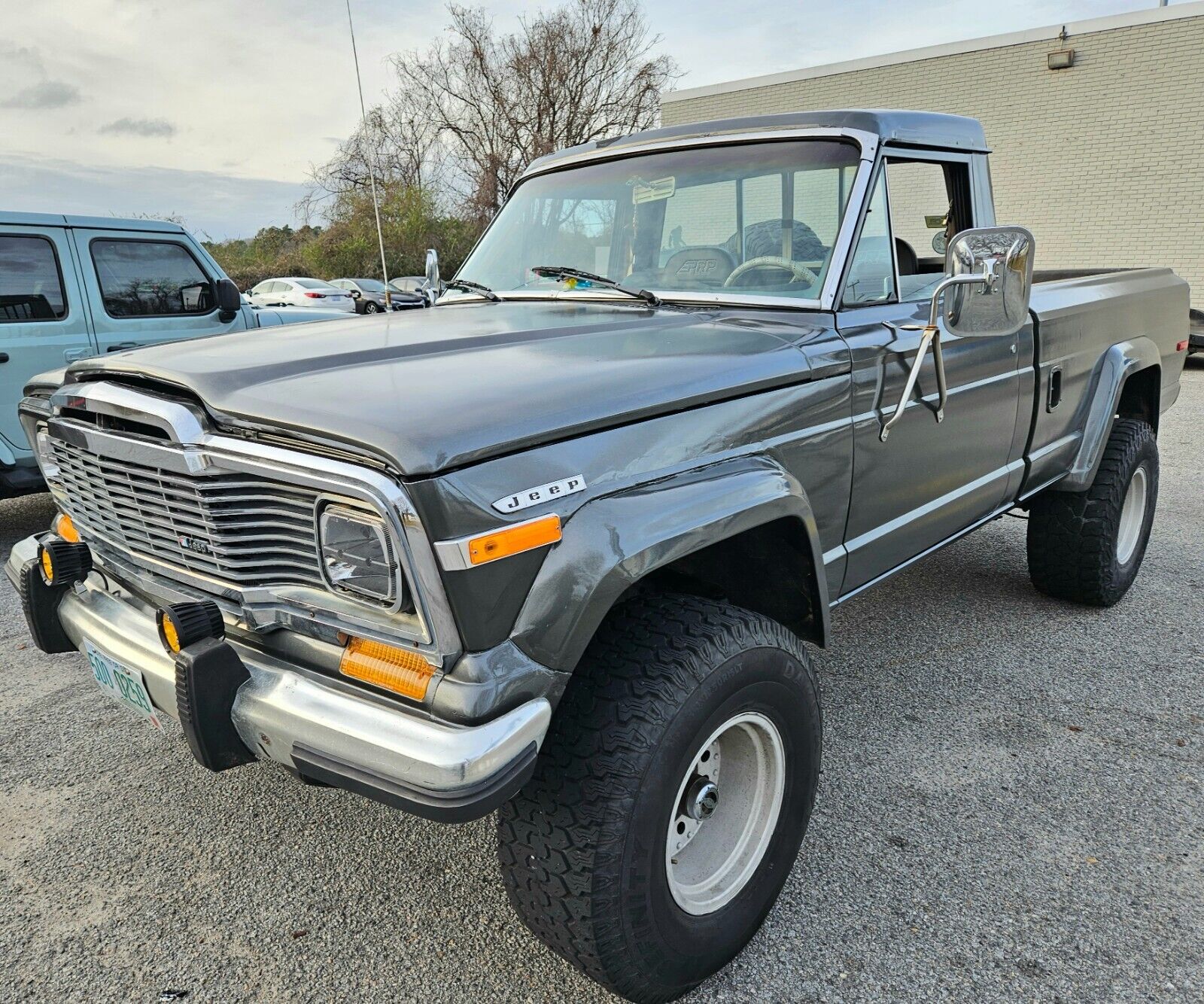 Jeep-Other-1983-Gray-290-1