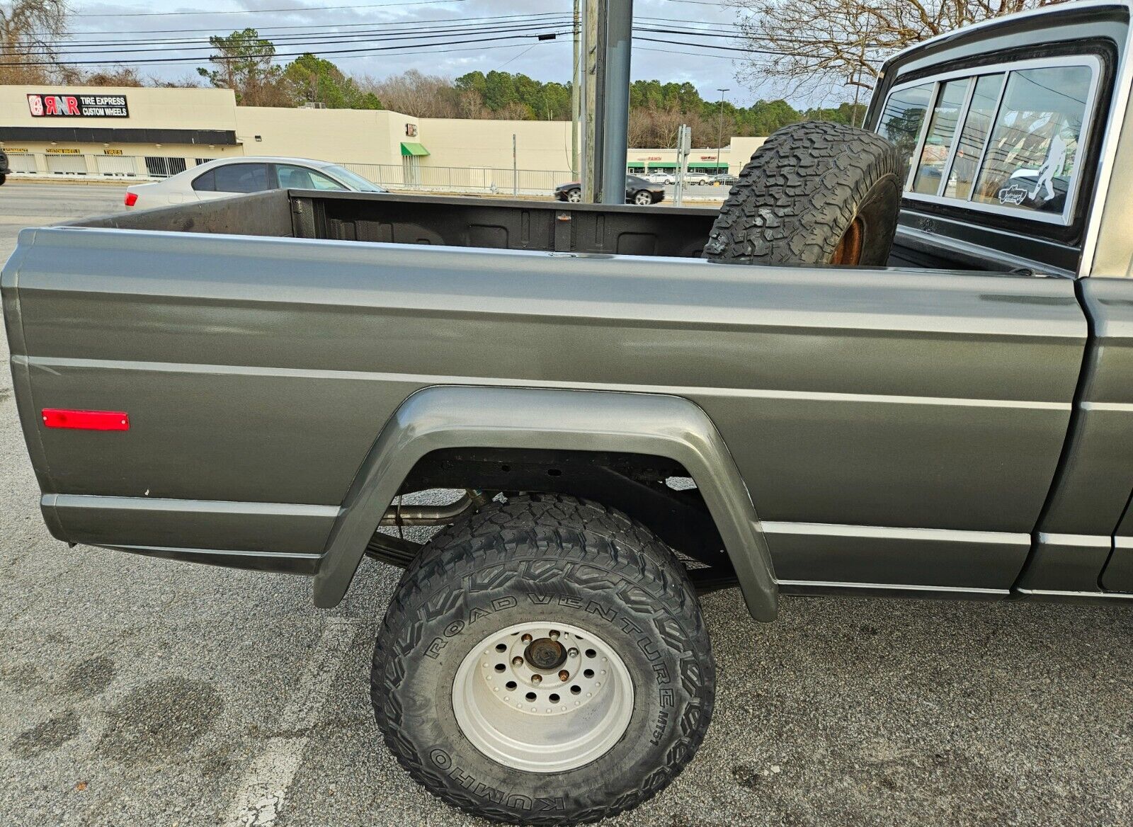 Jeep-Other-1983-Gray-290-10