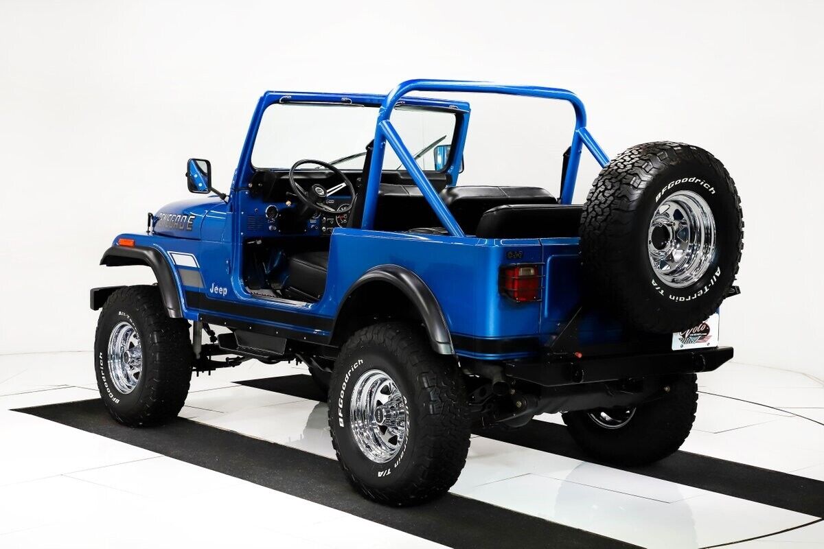 Jeep-Renegade-SUV-1984-Blue-Black-0-5