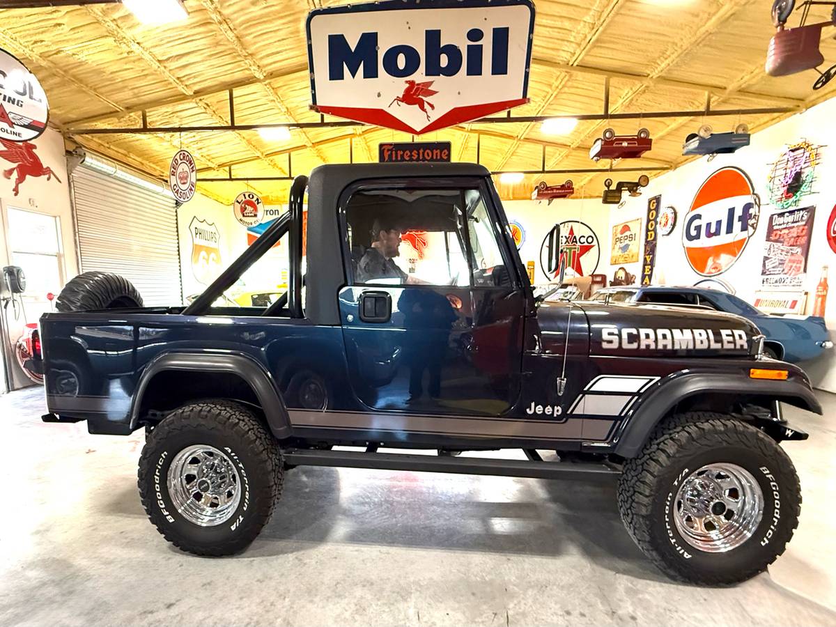 Jeep-Scrambler-4wd-1982-blue-884-1