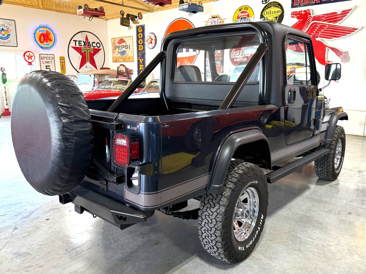 Jeep-Scrambler-4wd-1982-blue-884-3