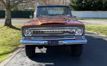 Jeep-Wagoneer-1973-orange-136794-2