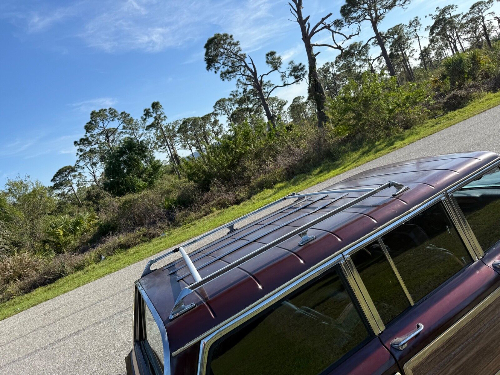 Jeep-Wagoneer-1987-Burgundy-Tan-342790-10