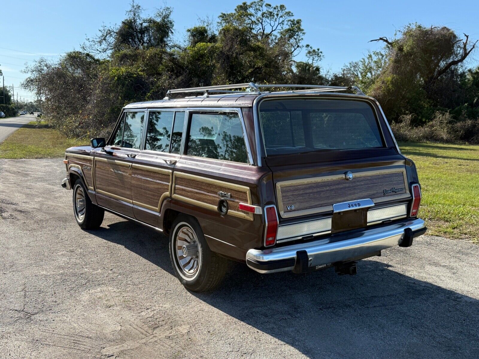 Jeep-Wagoneer-1987-Burgundy-Tan-342790-6