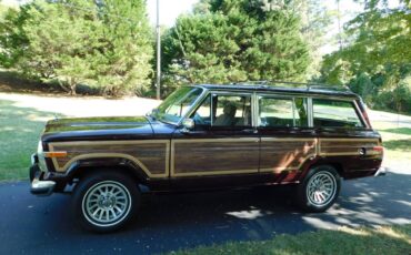 Jeep-Wagoneer-1988-245667-2