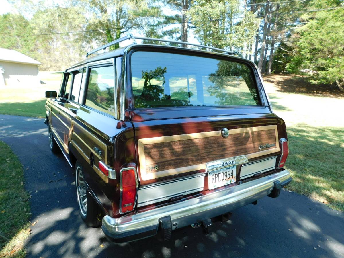 Jeep-Wagoneer-1988-245667-4