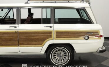 Jeep-Wagoneer-1988-White-Burgundy-96773-23