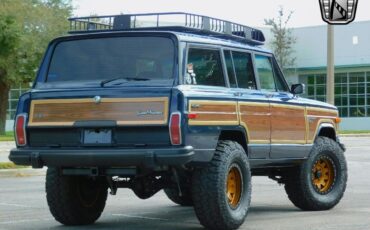 Jeep-Wagoneer-1989-Blue-Tan-266480-11