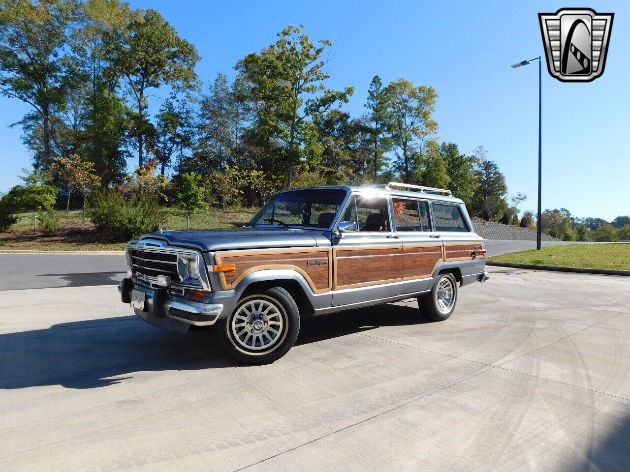 Jeep-Wagoneer-1991-Gray-Maroon-186352-2