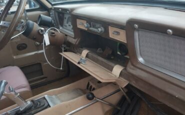 Jeep-Wagoneer-Break-1968-198147-11