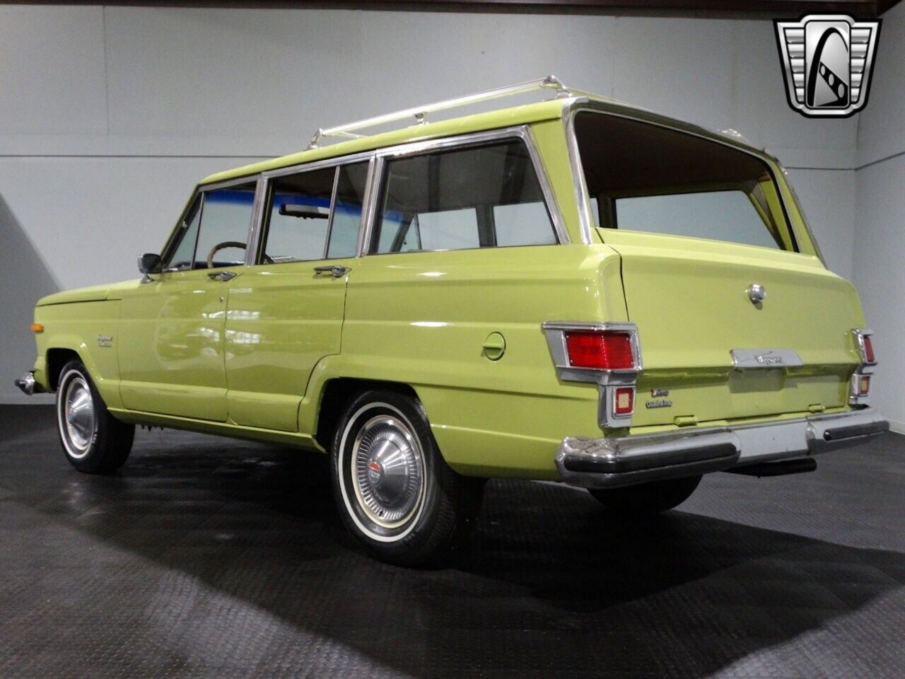 Jeep-Wagoneer-Cabriolet-1975-Green-Parchment-27735-5