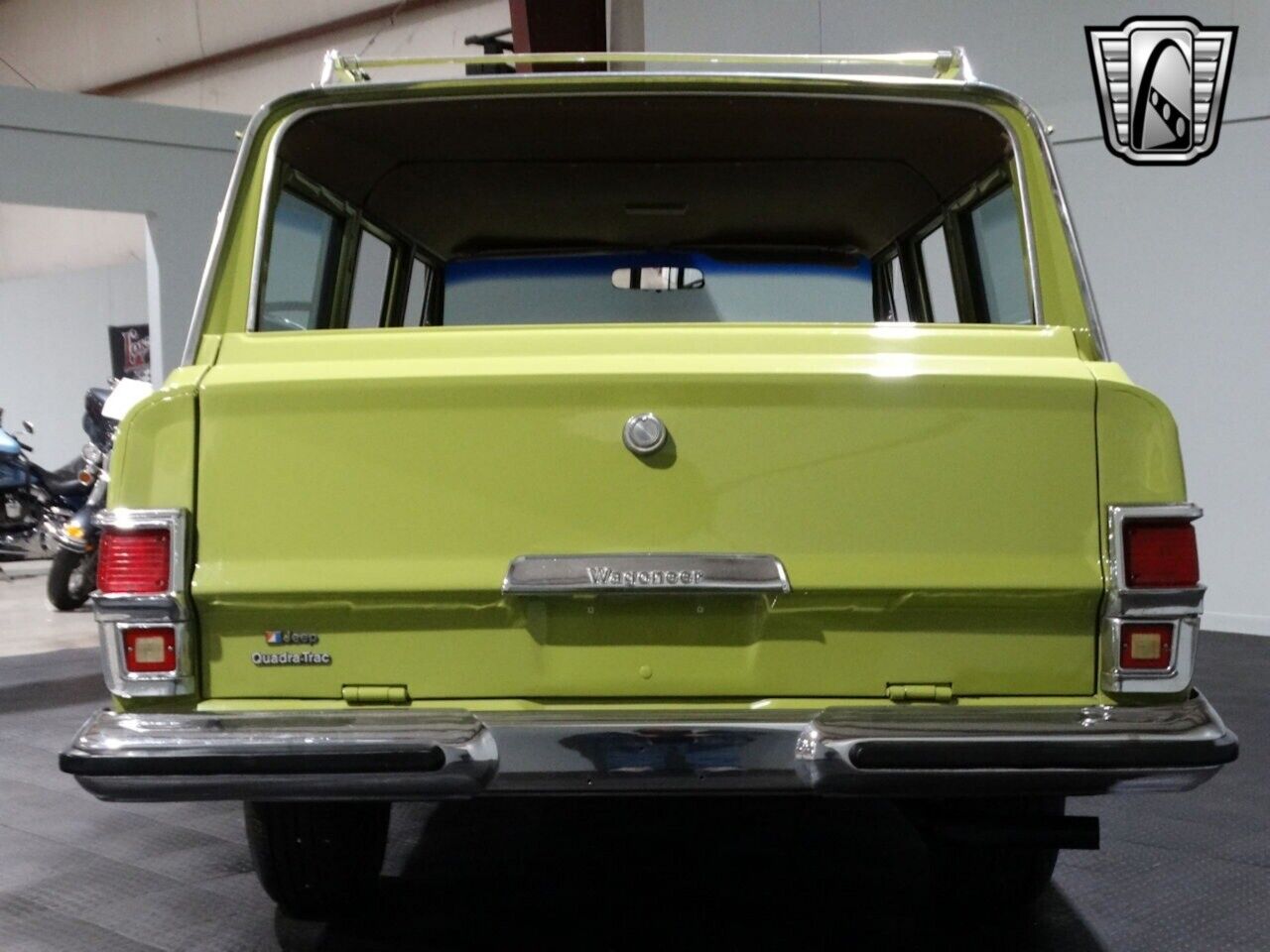 Jeep-Wagoneer-Cabriolet-1975-Green-Parchment-27735-6