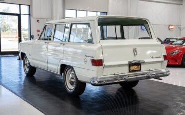 Jeep-Wagoneer-SUV-1965-White-Green-61256-2