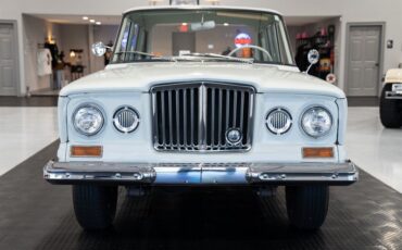 Jeep-Wagoneer-SUV-1965-White-Green-61256-7