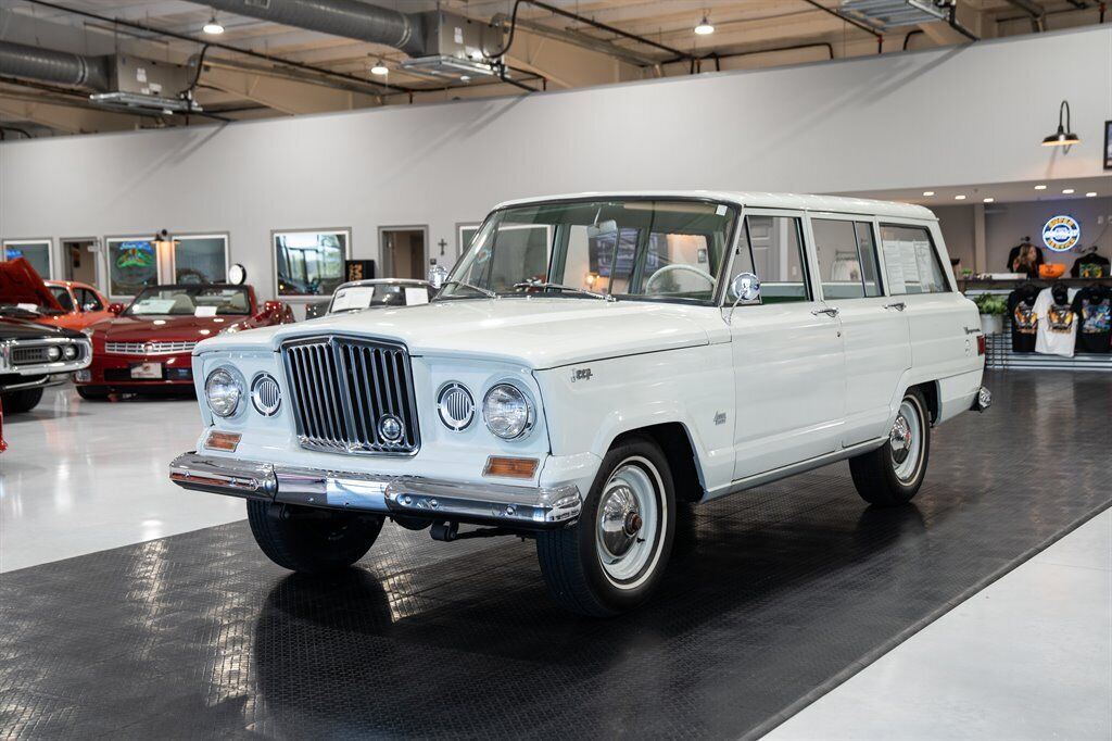 Jeep Wagoneer SUV 1965