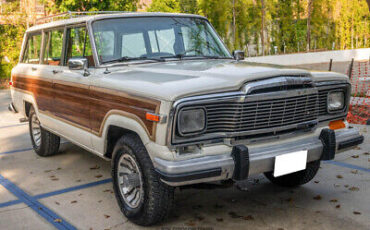 Jeep-Wagoneer-SUV-1984-White-Brown-404938-11