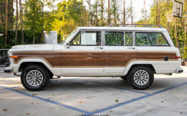 Jeep-Wagoneer-SUV-1984-White-Brown-404938-2