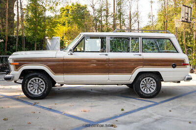 Jeep-Wagoneer-SUV-1984-White-Brown-404938-2