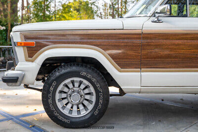 Jeep-Wagoneer-SUV-1984-White-Brown-404938-3