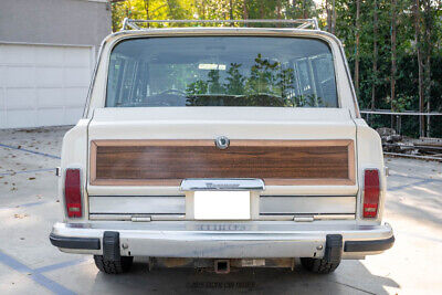 Jeep-Wagoneer-SUV-1984-White-Brown-404938-6